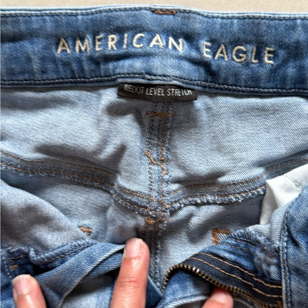 Light Wash Distressed Ripped Jeans - Picture 2 of 3